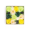 Szappanból készült virágkompozíció, szappanvirág díszdobozban, sárga-zöld